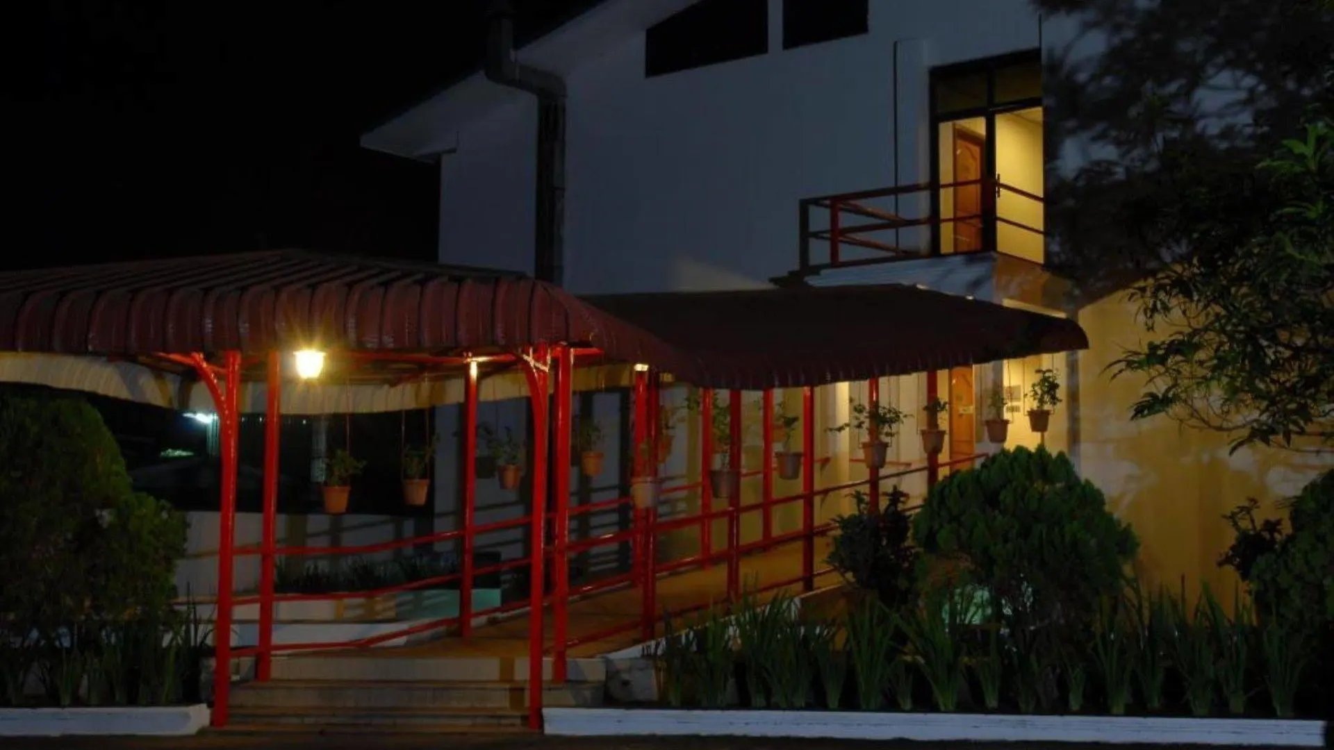 Myanmar Life Hotel Yangon