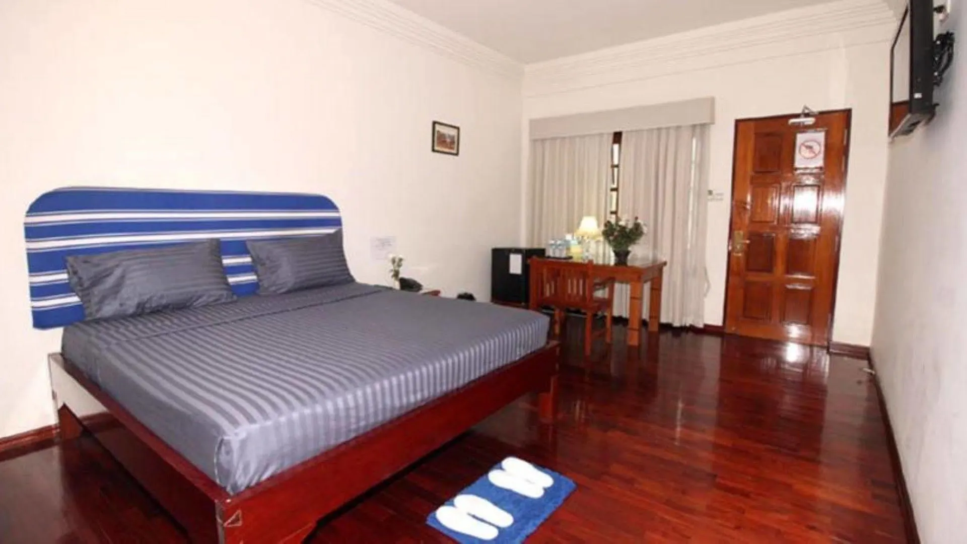 Myanmar Life Hotel Yangon