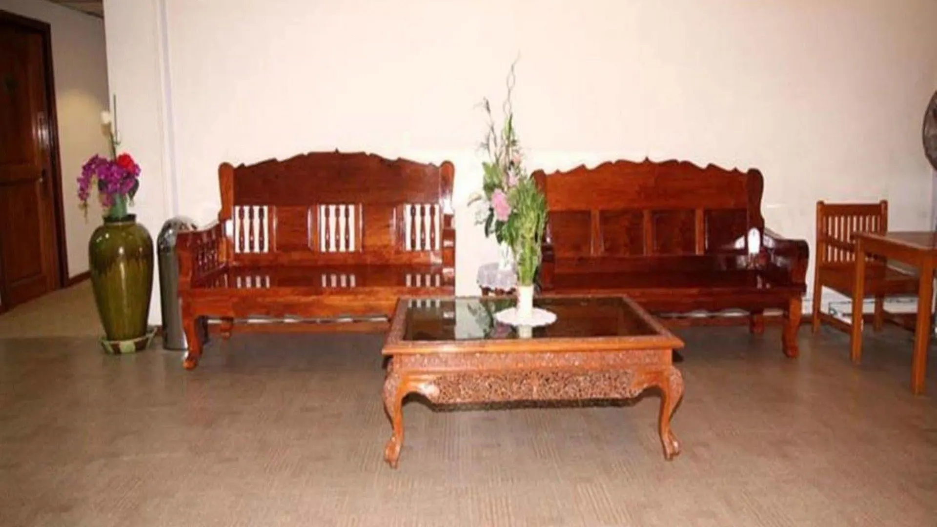 Myanmar Life Hotel Rangum